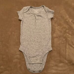 Carter's Heather Gray Baby Bodysuit